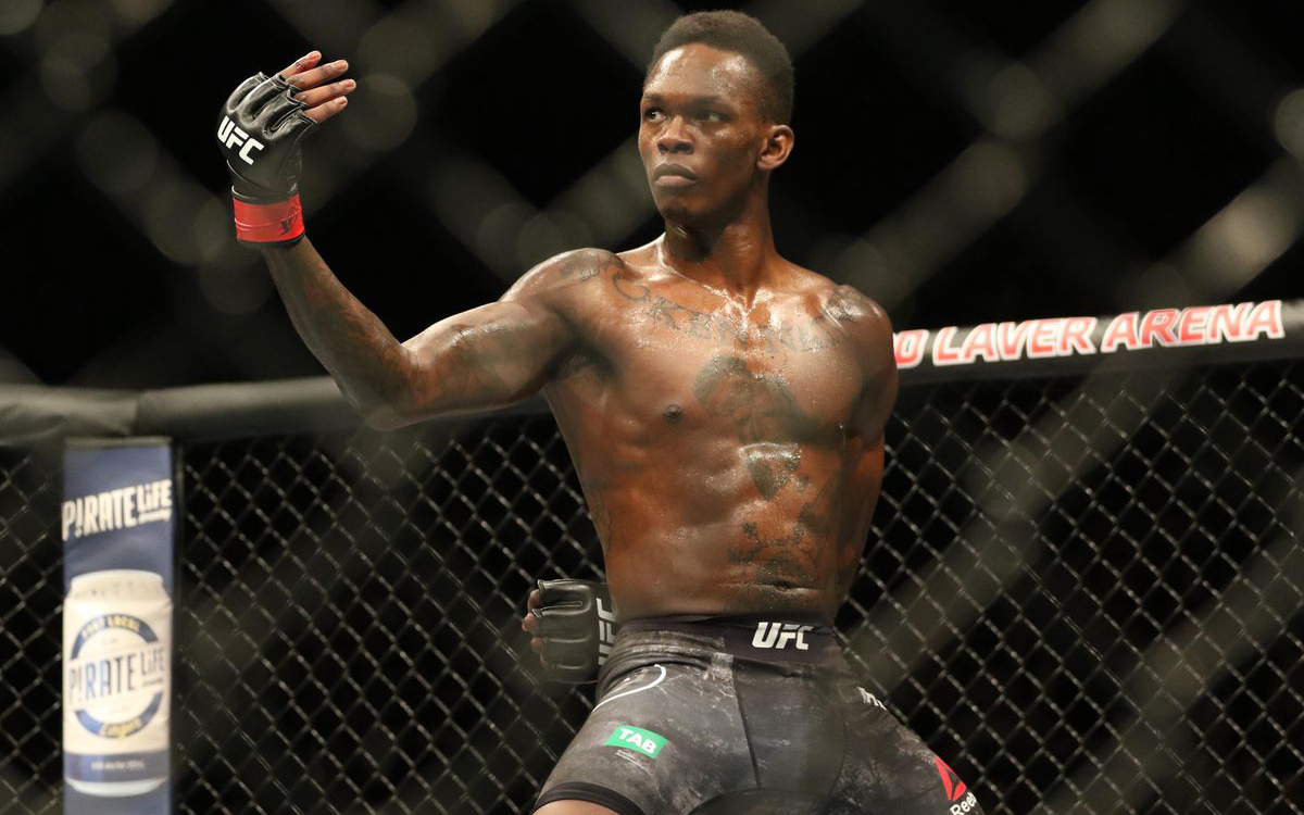 Hé lộ câu nói của Israel Adesanya ngay trước thời điểm cho Paulo Costa "lên bờ xuống ruộng" tại UFC 253