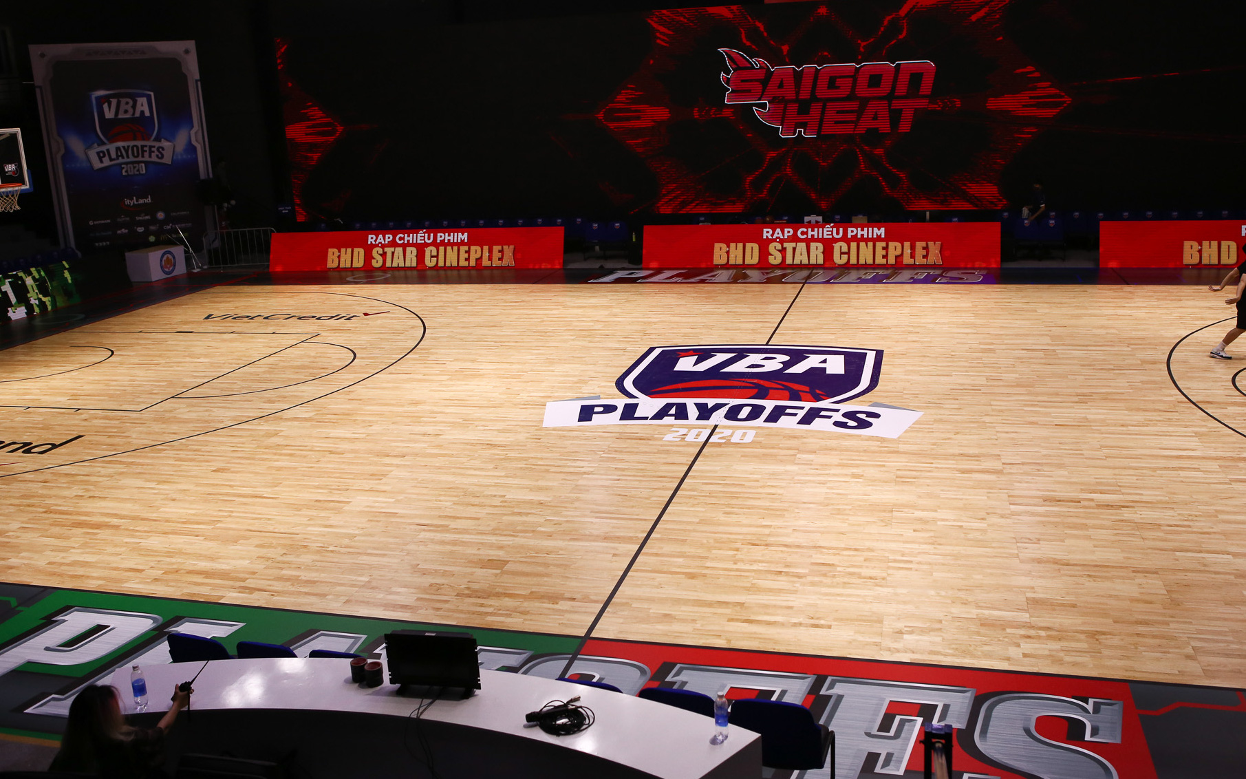 Diện mạo hoàn toàn mới của VBA Arena trước giờ diễn ra trận đấu Playoffs đầu tiên của VBA 2020