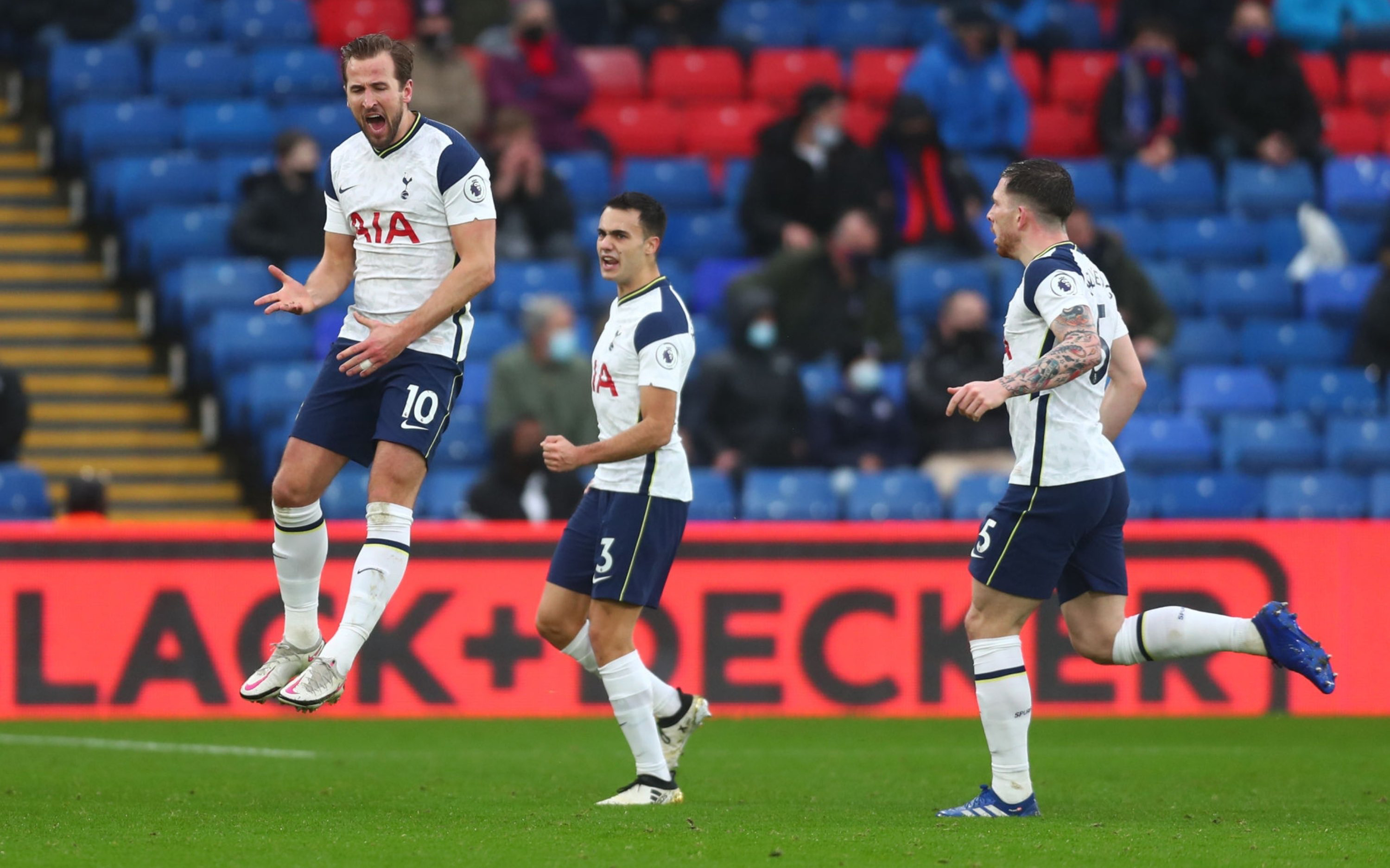 Son Heung-min mờ nhạt, Tottenham chia điểm đáng tiếc trước Crystal Palace