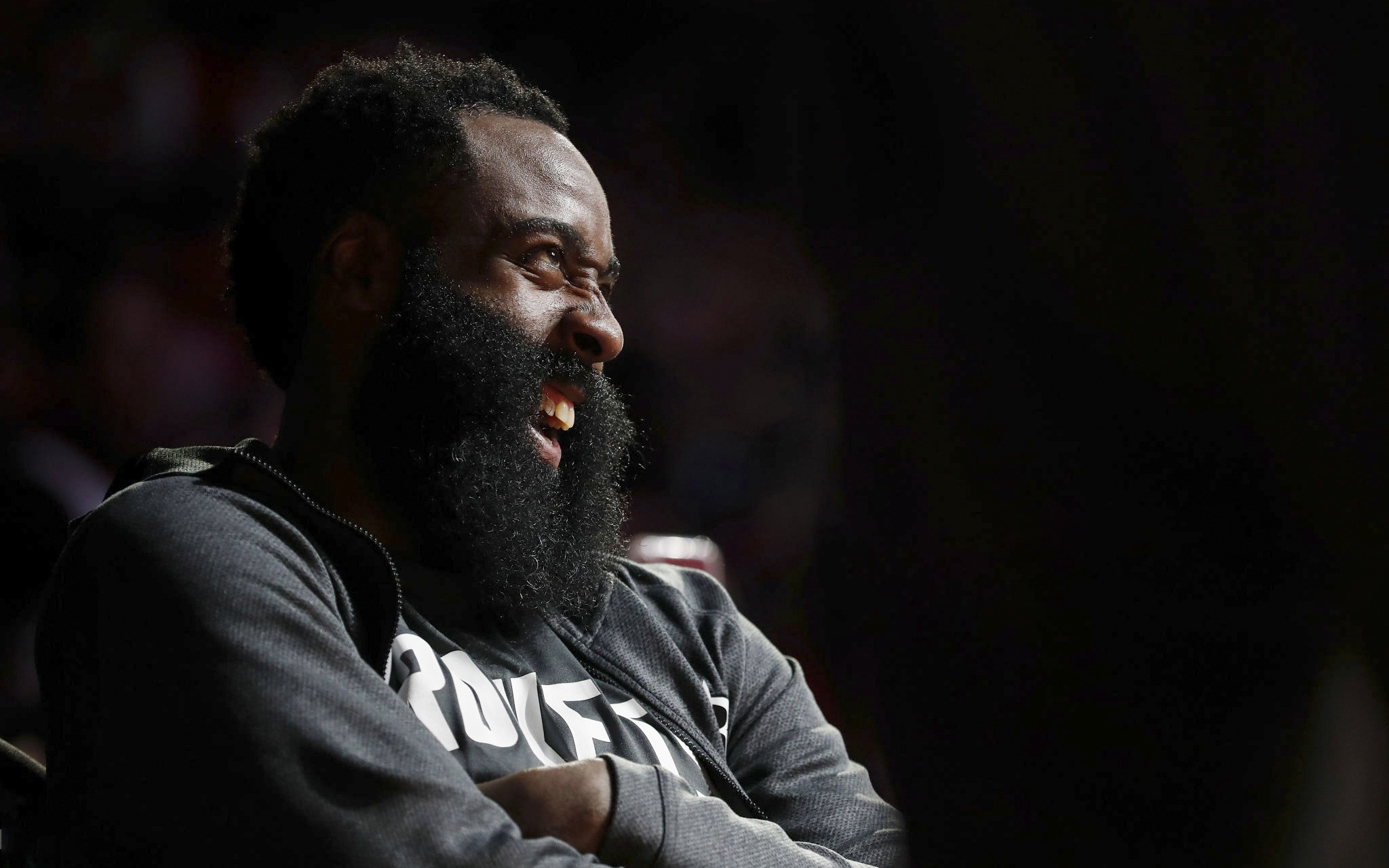 Video: James Harden bị phát thanh viên của Houston Rockets "cà khịa" cực gắt ngay trên sóng truyền hình