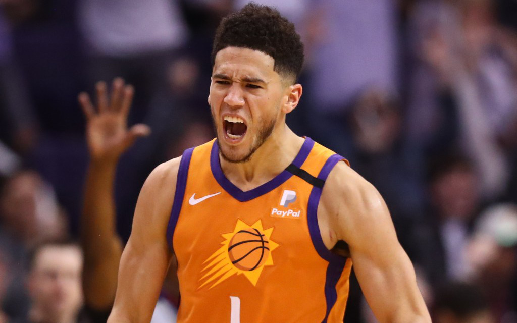 Vô địch NBA 2K Tournament, Devin Booker ghi điểm nhờ hành động ý nghĩa sau chiến thắng