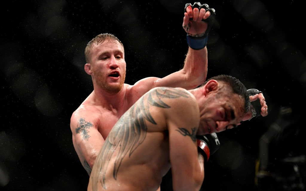 Hé lộ chấn thương của Tony Ferguson sau khi bị Justin Gaethje đấm hơn 100 phát vào mặt