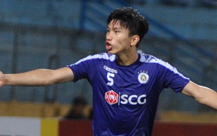 Hà Nội FC chỉ còn một trung vệ lành lặn, HLV Chu Đình Nghiêm vẫn chưa nghĩ đến phương án Văn Hậu