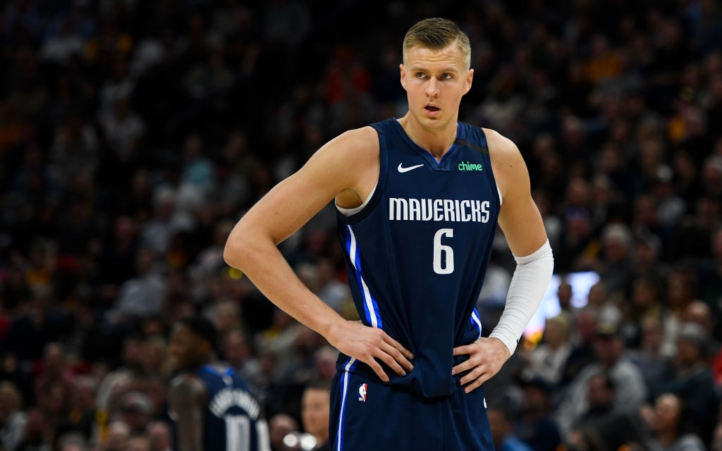 Kristaps Porzingis bị "phạt" cách ly trong phòng riêng, không được tham gia trận đấu với Pacers vì quên... xét nghiệm Covid-19