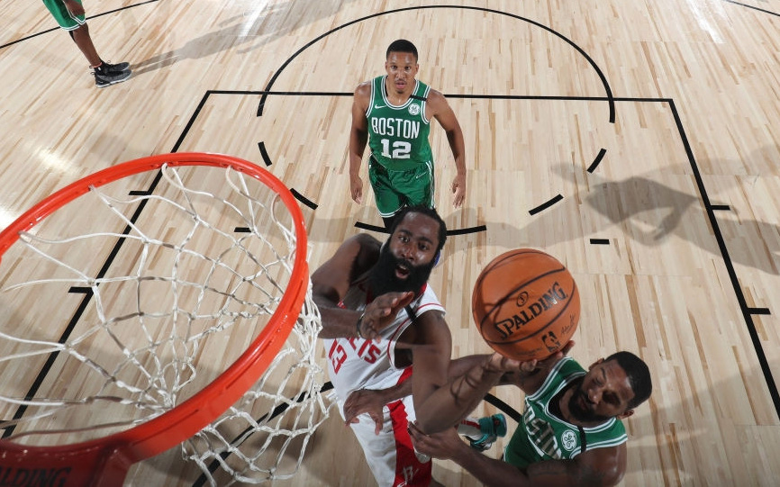 Giành chiến thắng đậm trước đội hình phụ của Boston Celtics, Houston Rockets vẫn không thể hưởng trọn niềm vui vì chấn thương của trụ cột