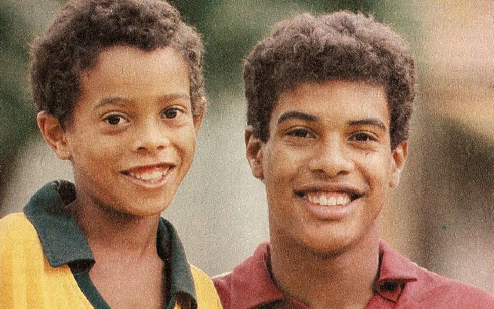 Chân dung ông anh quý hóa của Ronaldinho, người đã đưa cả hai anh em vào tù