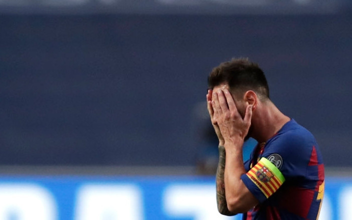 Truyền thông quốc tế sốc nặng, bàng hoàng trước thất bại tan nát của Messi và các đồng đội trước Bayern 