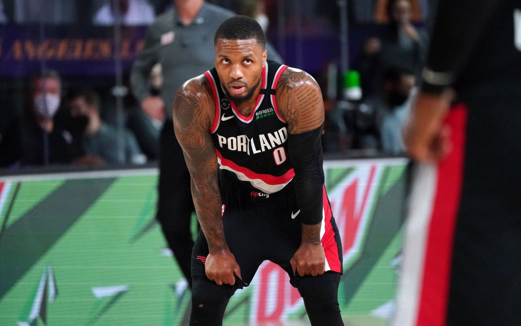 Giữa muôn vàn sóng gió ở NBA, Damian Lillard chính thức lên đường rời khu cách ly