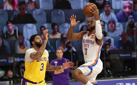 Chris Paul không “nương tay” với LeBron James, vùi dập Los Angeles Lakers bằng chiến thắng áp đảo