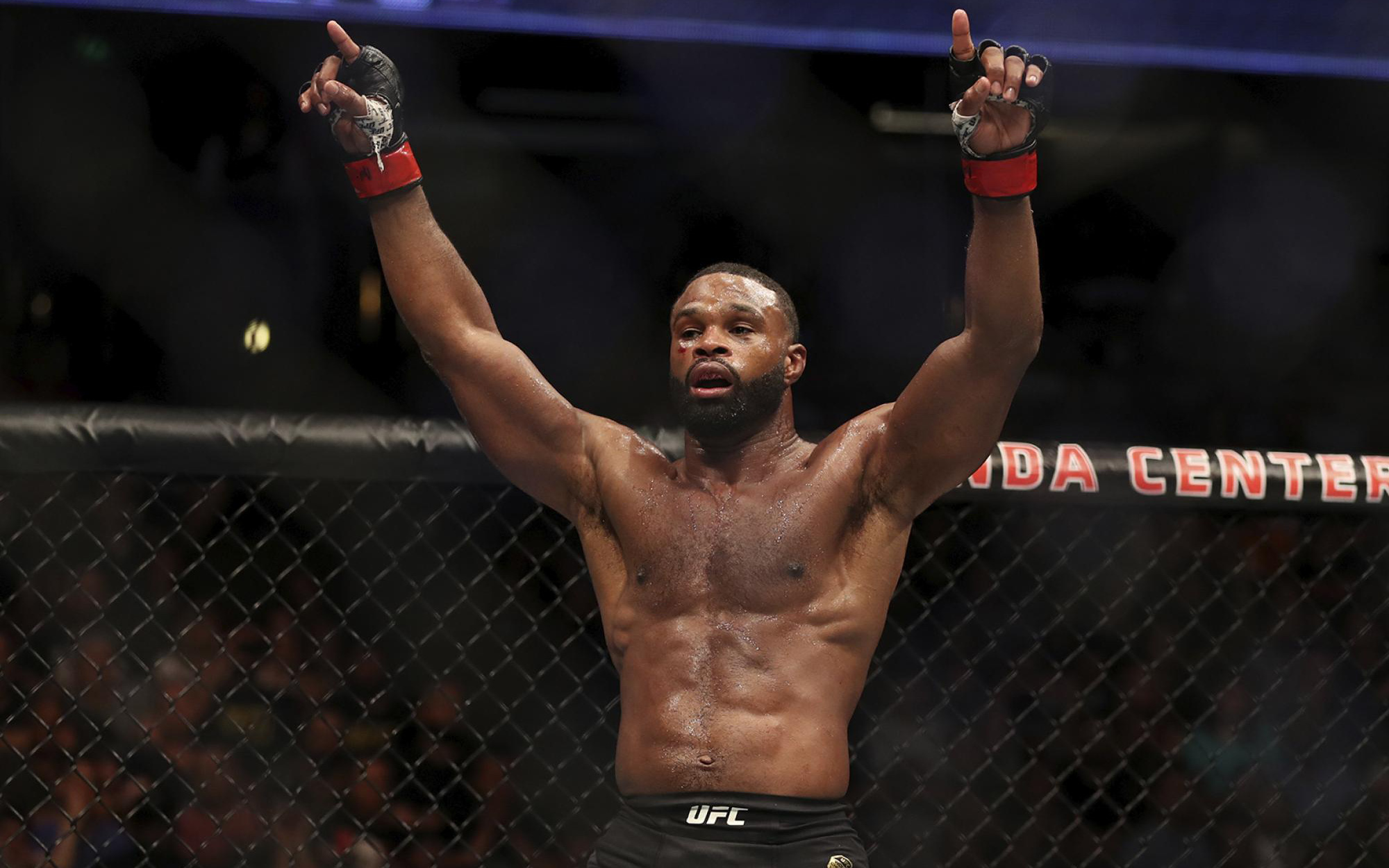 Tyron Woodley khẳng định tiếp tục chiến đấu, tuyên bố không giải nghệ sau thất bại trước Colby Covington