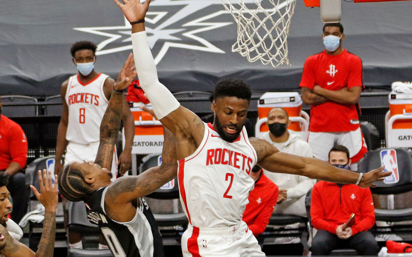 Hậu James Harden "nhảy thuyền", Houston Rockets có được chiến thắng đầu tay trước San Antonio Spurs