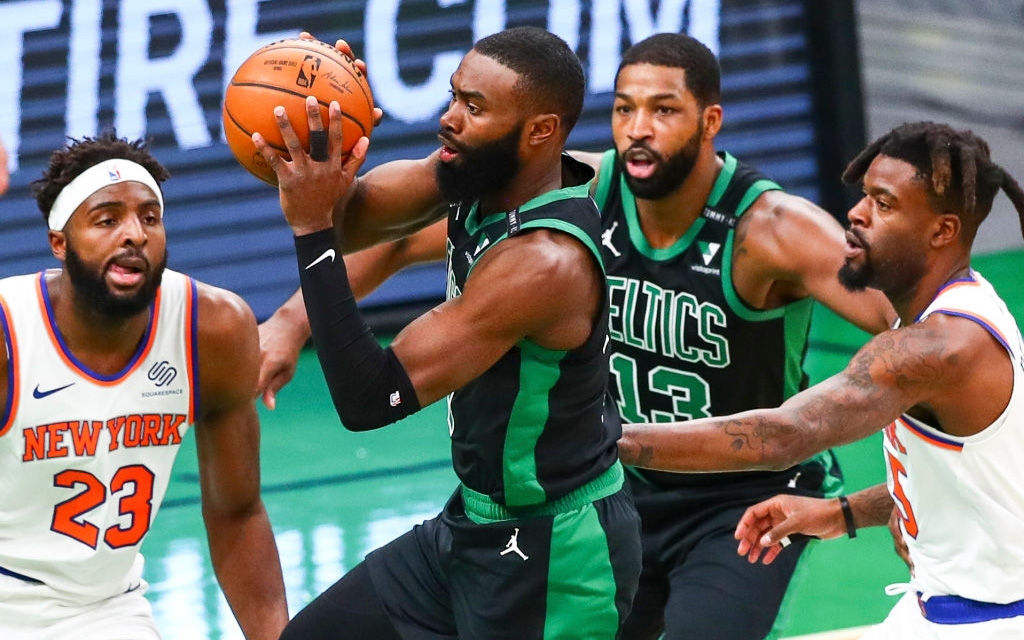 Ném rổ với hiệu suất 30%, Boston Celtics sụp đổ ở sân nhà trước New York Knicks