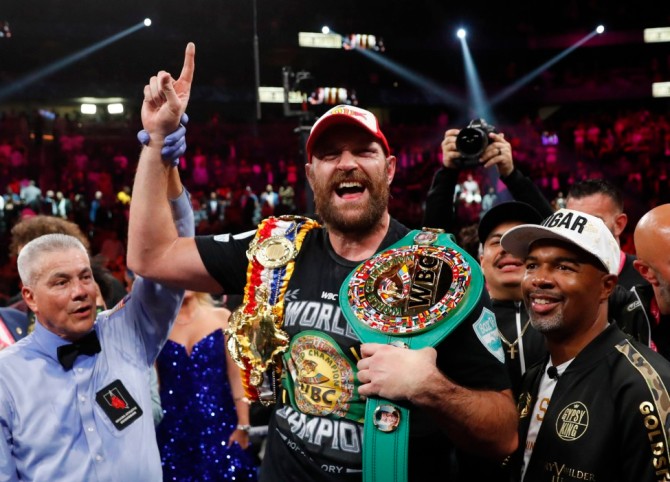Chùm ảnh: Tyson Fury bảo vệ thành công đai WBC sau chiến thắng bằng KO mãn nhãn trước Deontay Wilder - Ảnh 15.
