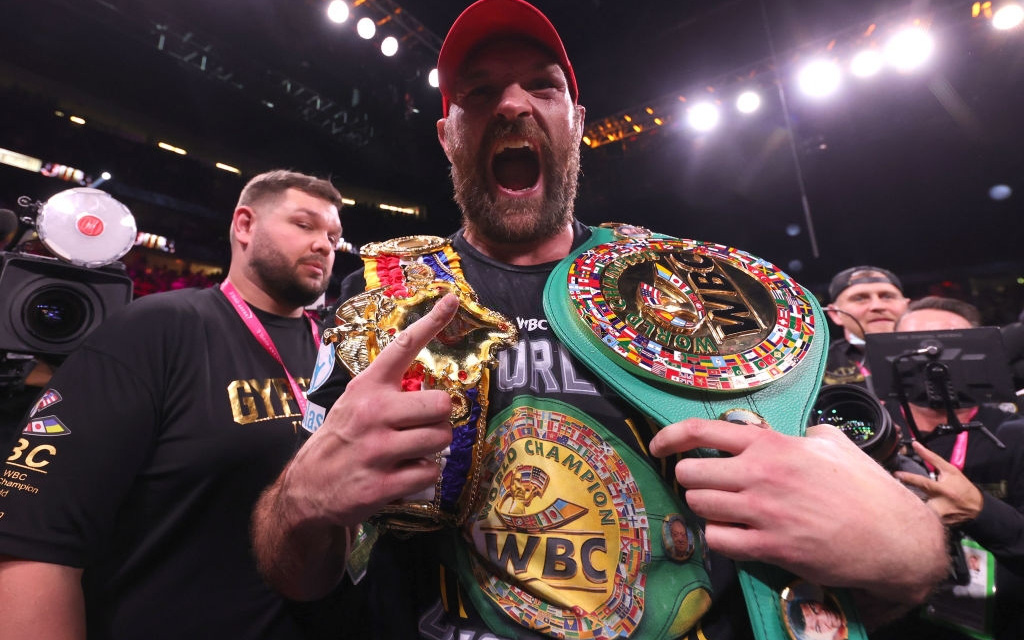 Tyson Fury sau chiến thắng trước Deontay Wilder: Không tay đấm hạng nặng nào vĩ đại hơn tôi vào lúc này