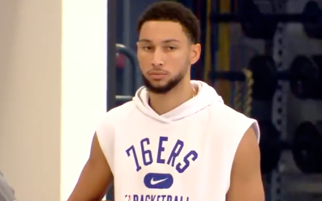 Hé lộ hình ảnh Ben Simmons trong buổi tập cùng Philadelphia 76ers: Buồn bã, chán chường và bất cần