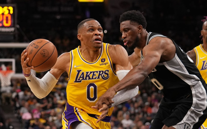 LeBron James chấn thương, Los Angeles Lakers nhọc nhằn qua ải San Antonio Spurs