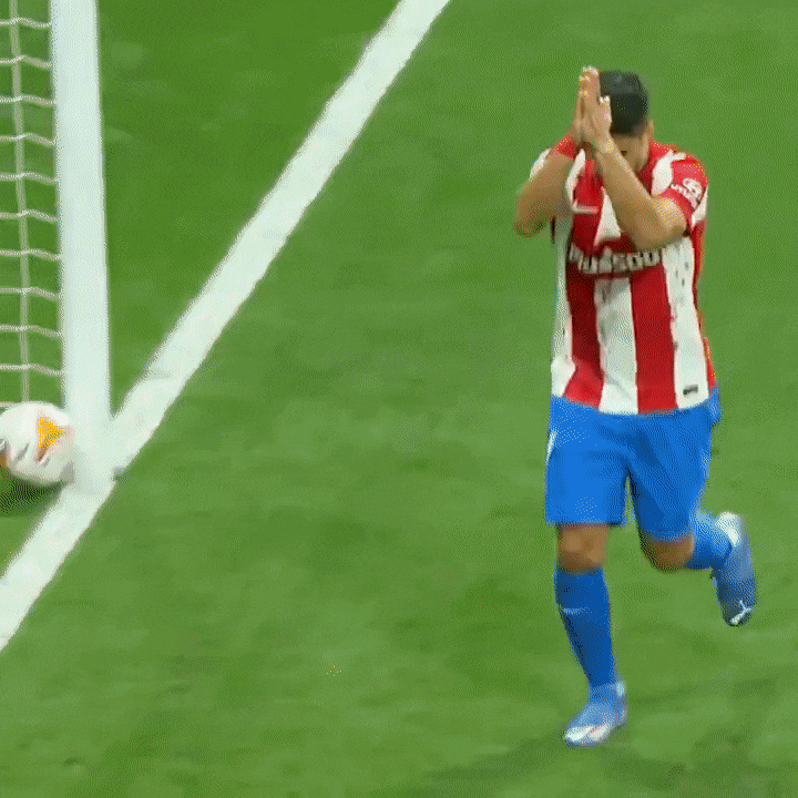 Suarez rực sáng đẩy Barcelona chìm sâu vào khủng hoảng - Ảnh 7.