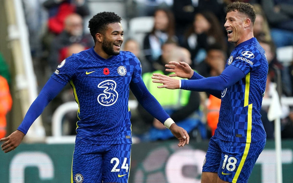 Reece James ghi cú đúp cực đỉnh giúp Chelsea đánh bại Newcastle để xây chắc ngôi đầu bảng