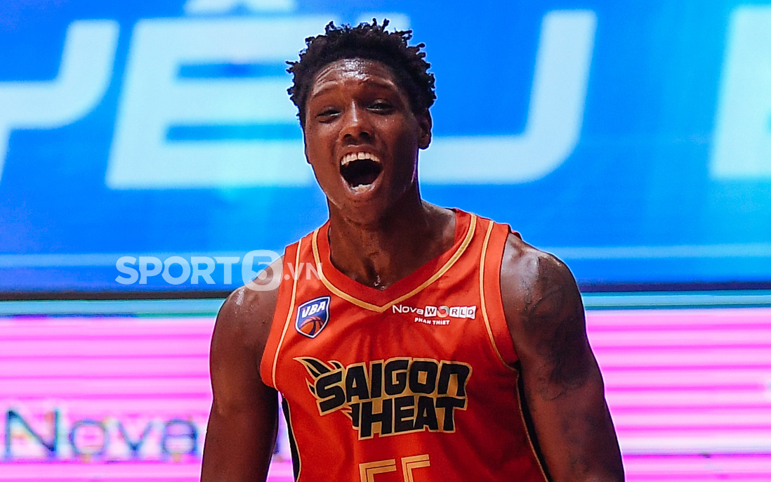 DaQuan Bracey chào sân VBA 2021 với màn trình diễn 50 điểm, giúp Saigon Heat thắng dễ Nha Trang Dolphins