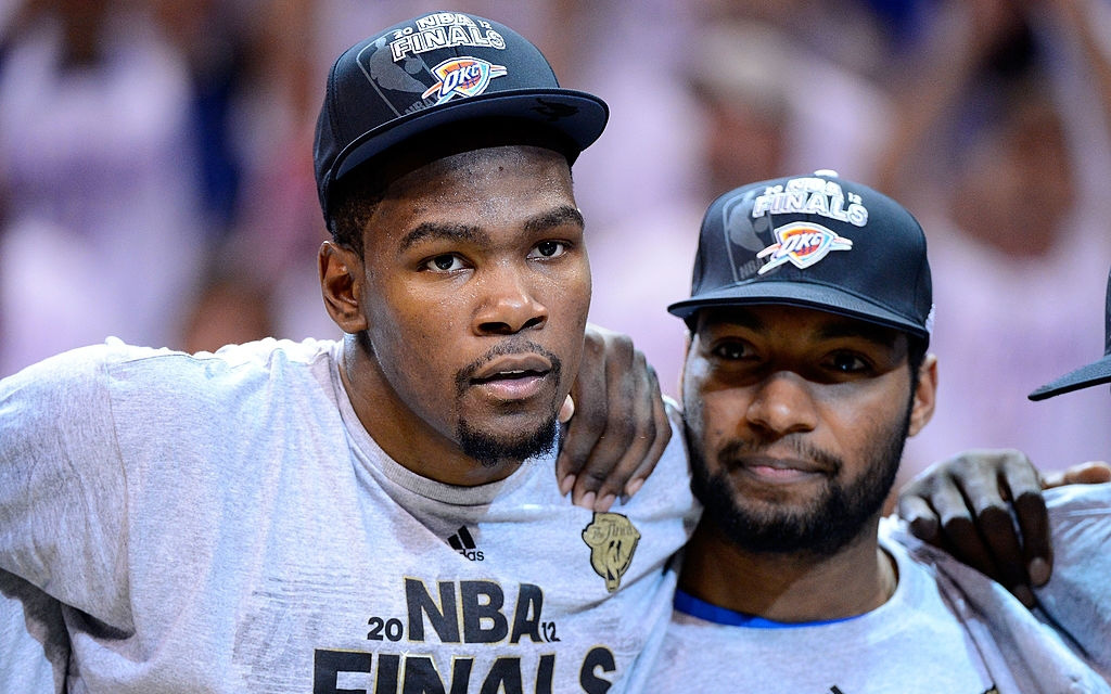 Lazar Hayward, cựu đồng đội của Kevin Durant bị bắt vì làm giả chứng nhận tiêm chủng