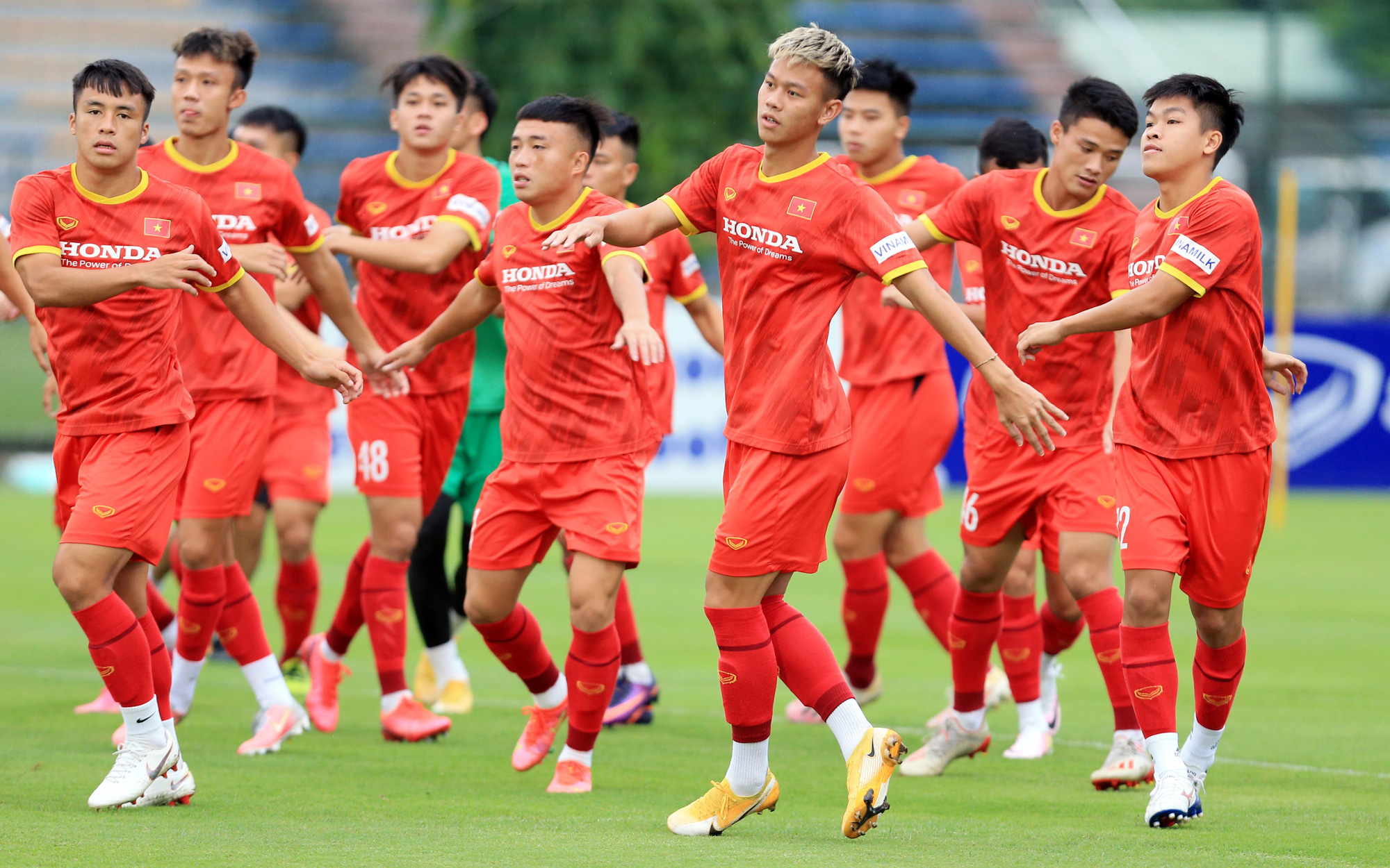 U22 Việt Nam loại 5 cầu thủ trước khi đi UAE tập huấn
