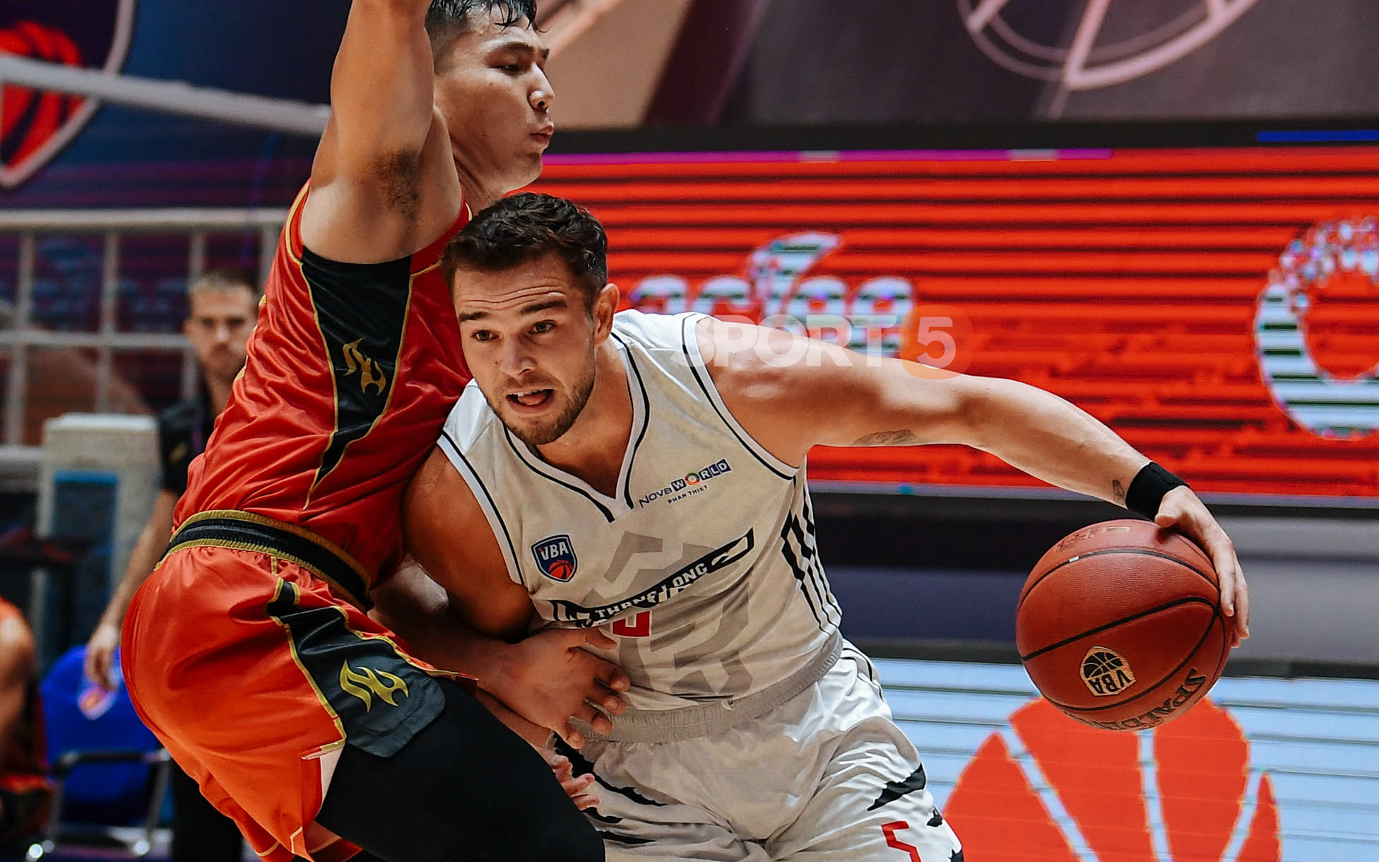 Tim Guers thiết lập triple-double trong lần đụng độ Saigon Heat ở VBA Premier Bubble Games 2021