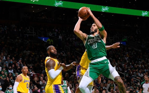 Los Angeles Lakers bị Boston Celtics huỷ diệt trong ngày LeBron James trở lại