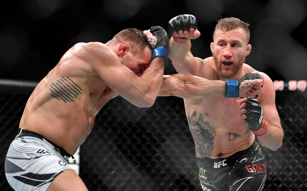 Justin Gaethje đánh bại Michael Chandler trong trận siêu đại chiến ở hạng nhẹ, lập tức đòi suất tranh đai