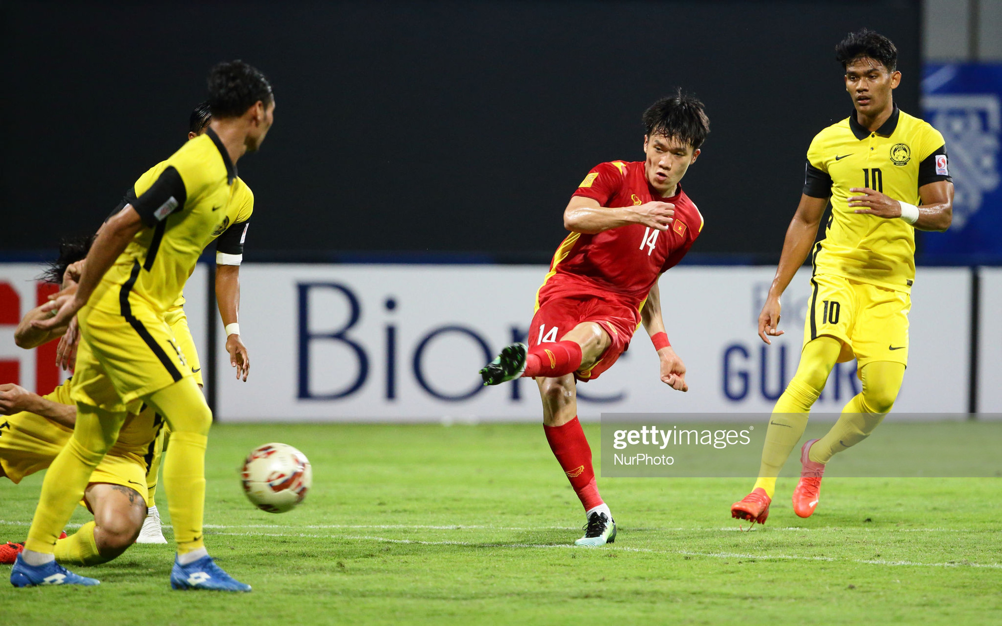 Fan Indonesia khiến 3 "siêu phẩm" của tuyển Việt Nam "hít khói" trong cuộc đua bàn thắng đẹp AFF Cup 2020