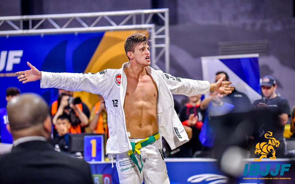 Hành động xấu xí, nhà vô địch BJJ thế giới lập tức bị loại