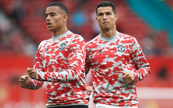 MU lục đục nội bộ: Greenwood và 3 cầu thủ bất bình vì Ronaldo được đá chính quá nhiều