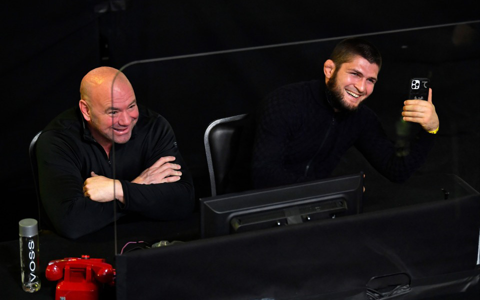 Chứng kiến Chủ tịch Khabib có những nước đi táo bạo cho Eagle FC, Dana White cảnh báo: Cậu rồi sẽ phải &quot;nếm mùi&quot;