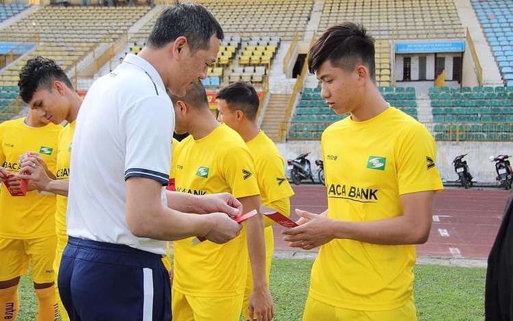 Các đội bóng V.League bắt đầu hội quân, tập khai xuân sau kỳ nghỉ Tết