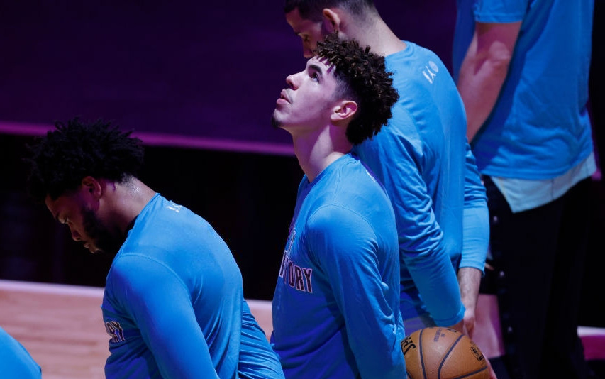 Charlotte Hornets lội ngược dòng ấn tượng trong ngày LaMelo Ball xuất phát