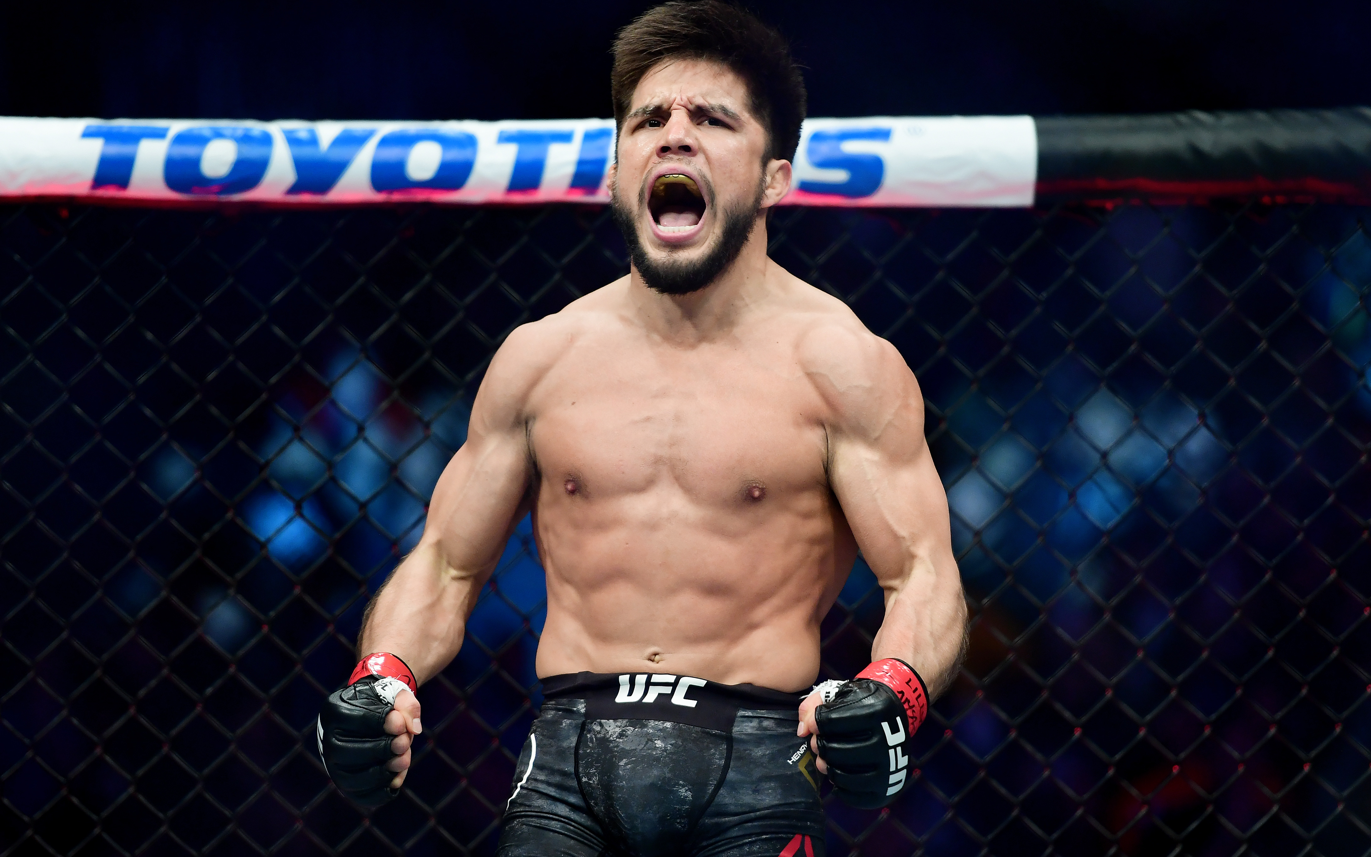 Henry Cejudo yêu cầu Dana White cho thượng đài cùng 3 nhà vô địch UFC: Không ai trụ nổi quá 2 hiệp với tôi