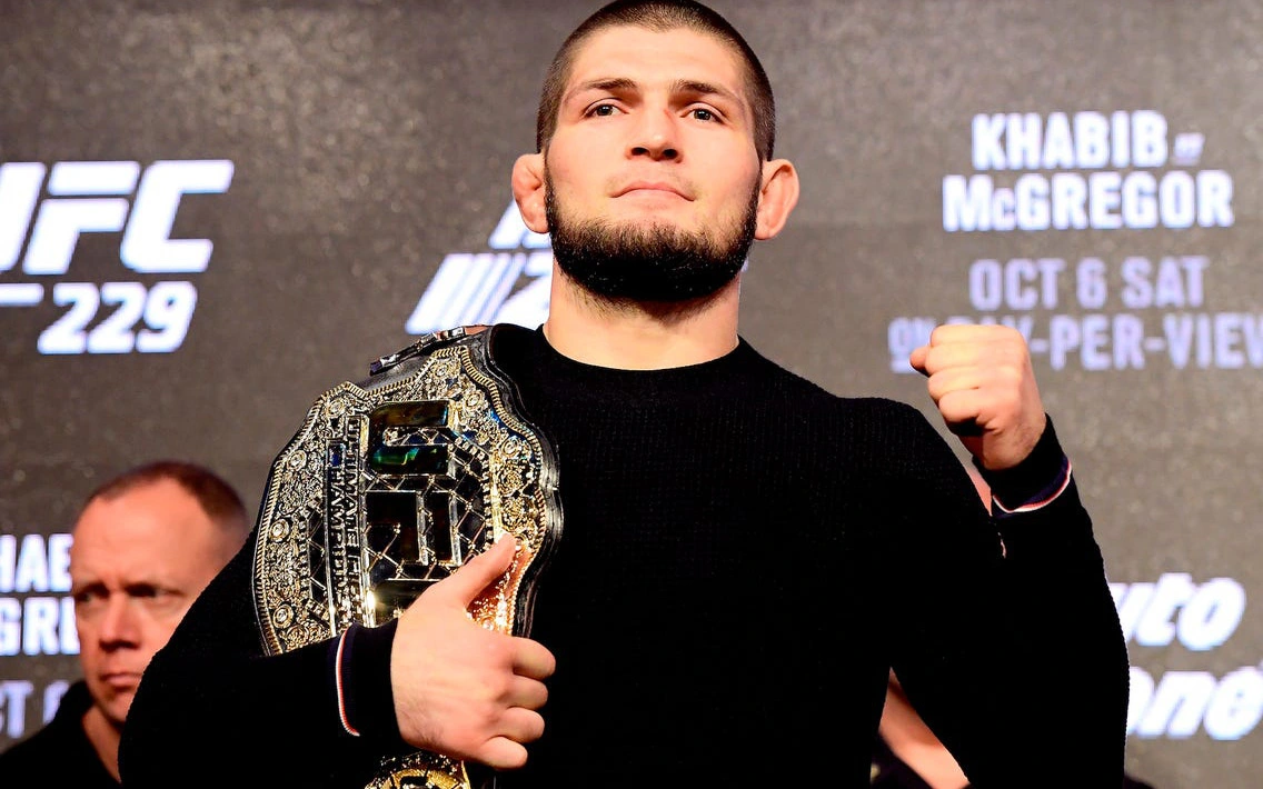 Khabib bóng gió về việc sớm bỏ đai hạng nhẹ, khẳng định Poirier xứng đáng trở thành nhà vô địch mới