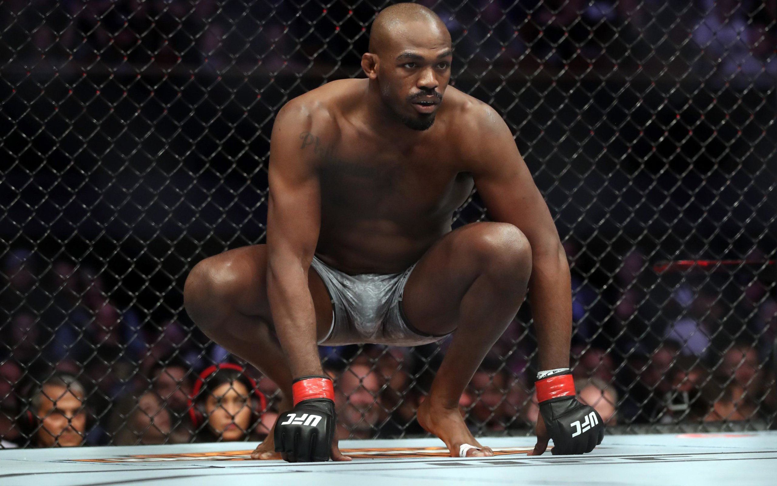 Jon Jones ra yêu sách với UFC để chấp nhận thi đấu tại hạng nặng