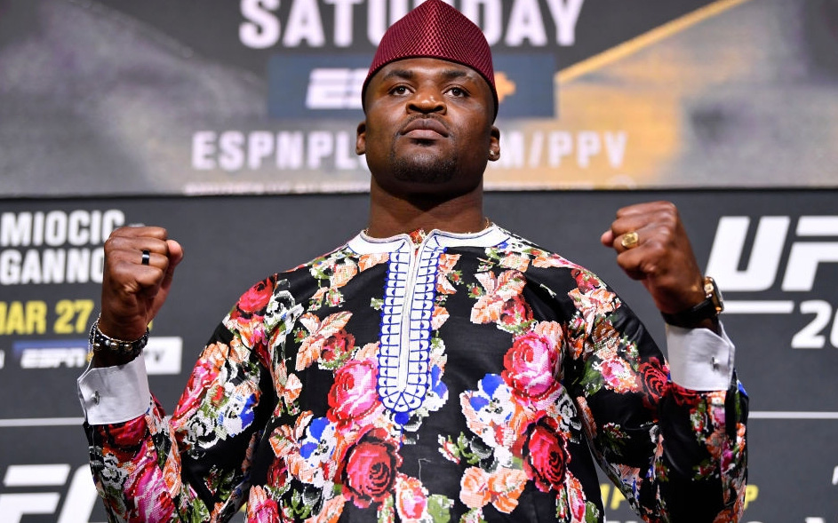 Francis Ngannou nặng hơn Stipe Miocic tới 13,1 kg trong buổi cân thử trước thềm UFC 260