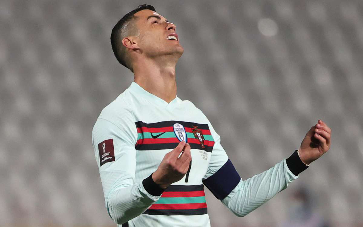 "Phản ứng của Ronaldo là không thể chấp nhận"