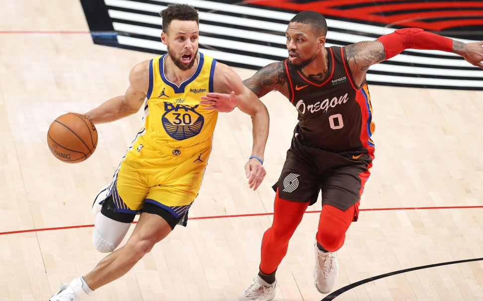 Damian Lillard quyết chiến Stephen Curry cho vị trí PG xuất sắc nhất miền Tây