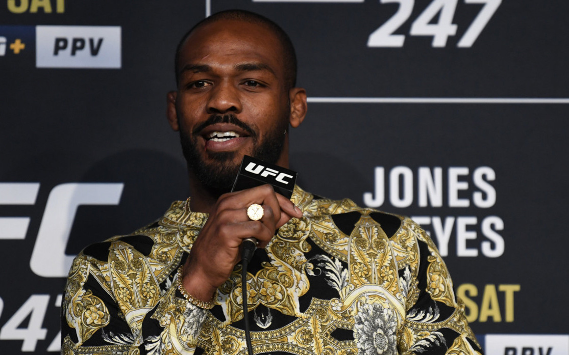 Jon Jones chê 10 triệu USD tiền thù lao cho trận gặp Francis Ngannou là "quá ít", Derrick Lewis lập tức có phản hồi