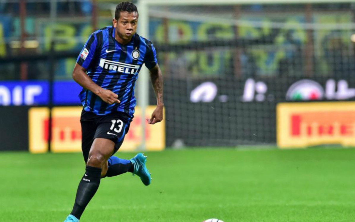 Cựu tiền vệ Inter Milan có biểu hiện ngáo đá, 