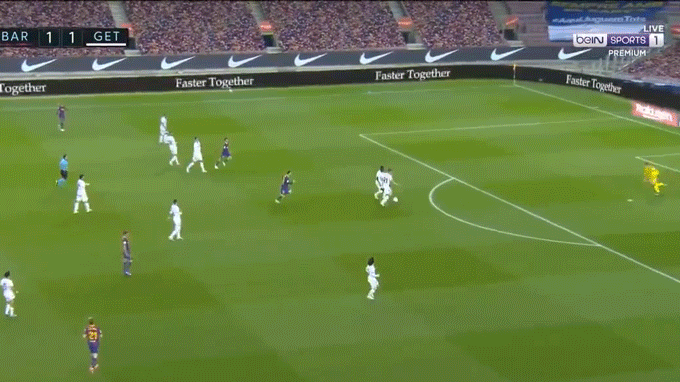Cận cảnh pha phản lưới như bán độ giúp Barca vượt khó, giành 3 điểm quý giá - Ảnh 1.