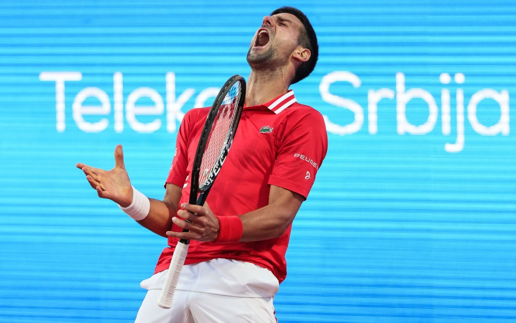 Nadal vào chung kết Barcelona, Djokovic thua sốc ở quê nhà