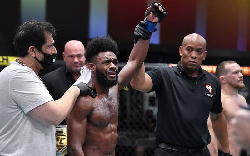 Aljamain Sterling lên tiếng sau khi chứng kiến thất bại của Eddie Alvarez: Khả năng đóng kịch của Iuri Lapicus đã vượt cả tôi