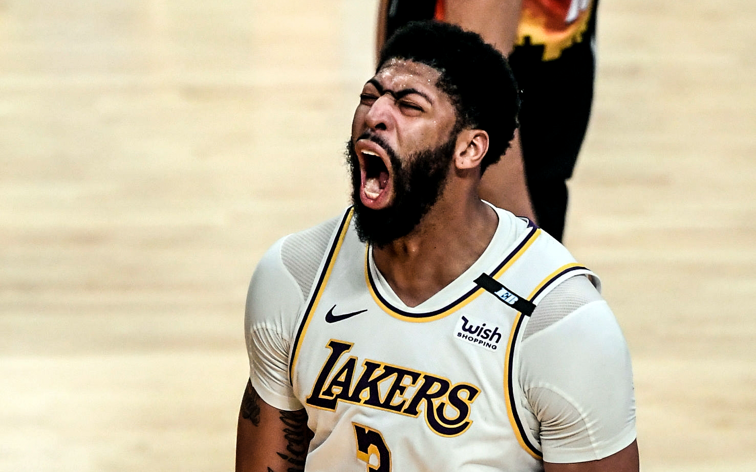 Anthony Davis "nổ" 42 điểm, Los Angeles Lakers giành chiến thắng thuyết phục trước Phoenix Suns