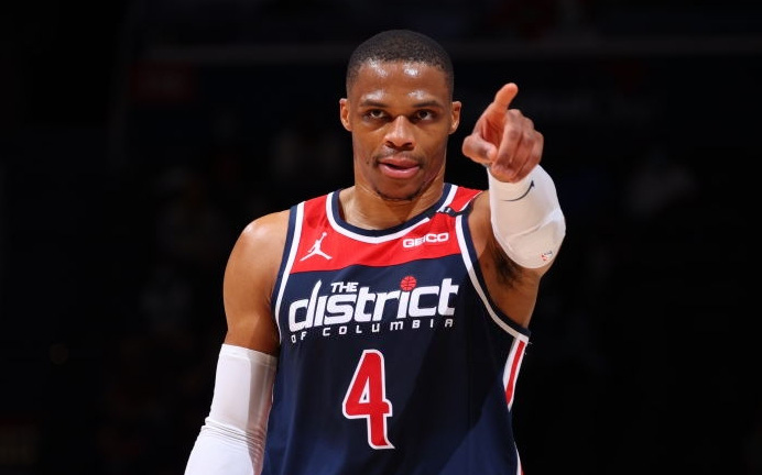 Nâng cao thành tích triple-double, Russell Westbrook đưa Washington Wizards góp mặt ở Play-In