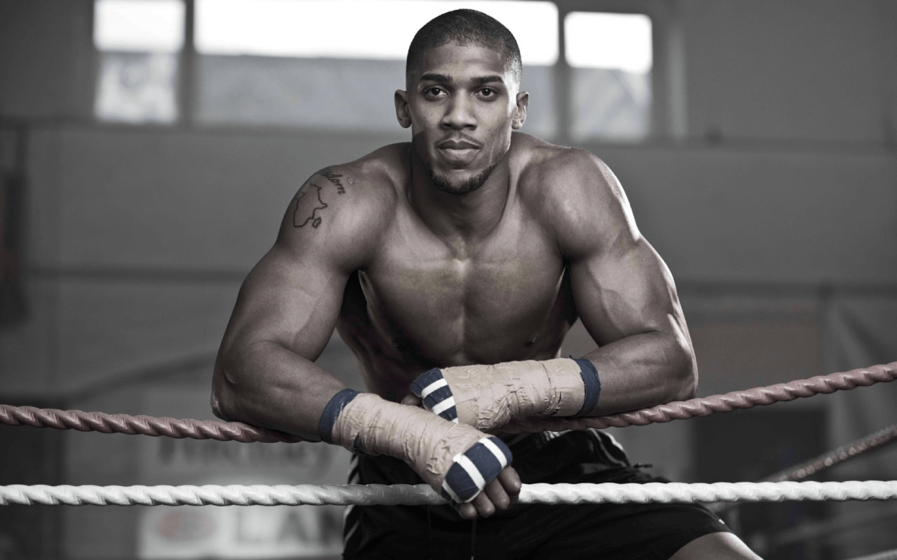 Tự truyện của Anthony Joshua: Đừng sợ thất bại, hãy chuẩn bị cho kịch bản xấu nhất