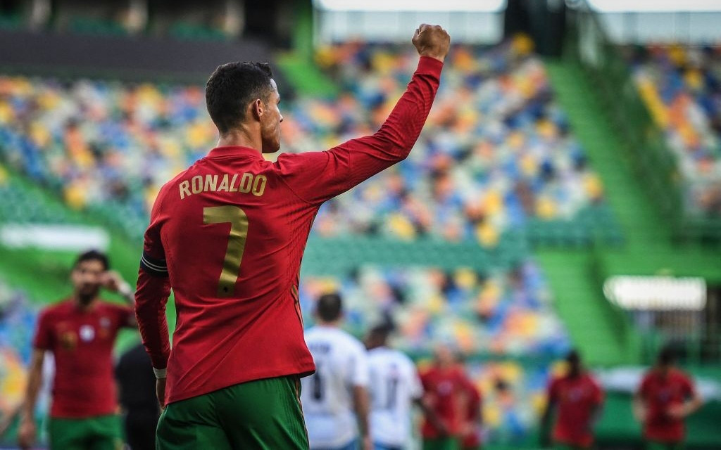 Ronaldo nổ súng trở lại, Bồ Đào Nha thắng dễ trong trận giao hữu cuối cùng