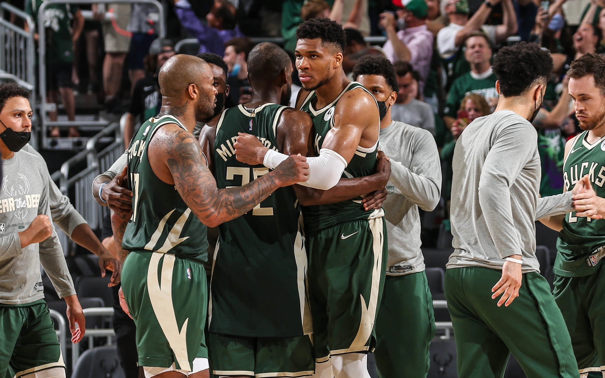 Song sát Giannis và Khris lên tiếng, Milwaukee Bucks giành chiến thắng thuyết phục trước Brooklyn Nets